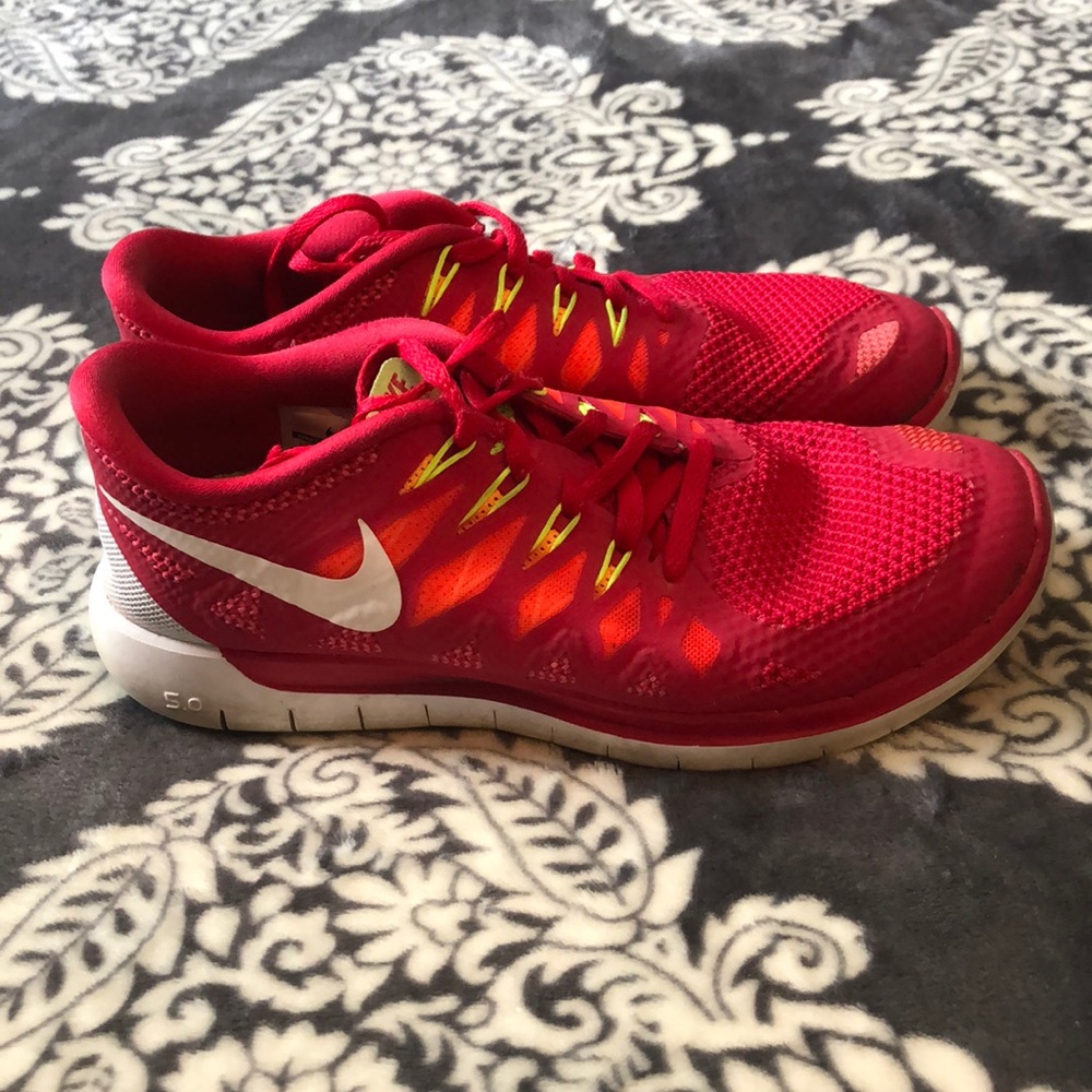 Nike Tennis Shoes
